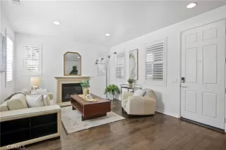 Photo #2: OC25215958 Listing 