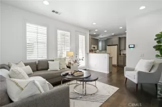 Photo #5: OC25215958 Listing 