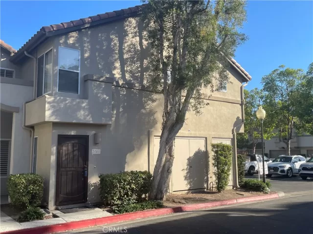 MLS: OC25216280 Condo For Sale