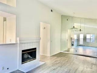 Photo #4: OC25216280 Listing 