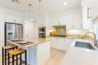 Photo #6: OC25216330 Listing 