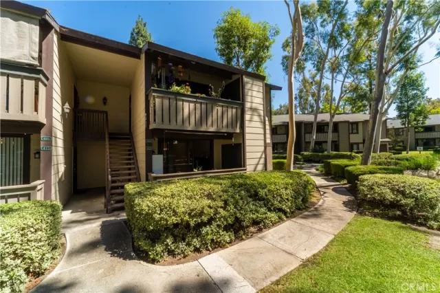 MLS: OC25216333 Condo For Sale