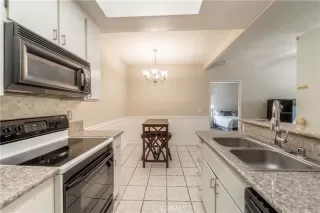 Photo #6: OC25216333 Listing