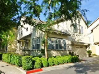 More Details about MLS # OC25216928 : 21 BURLINGAME