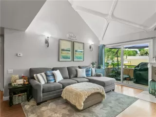 Photo #6: OC25217163 Listing 