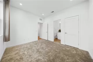 Photo #5: OC25217266 Listing 