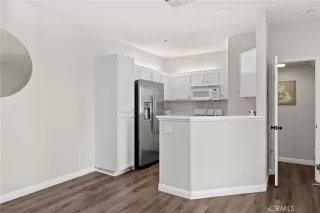 Photo #5: OC25217500 Listing 