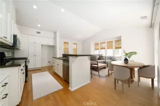 Photo #4: OC25217634 Listing 