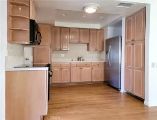 Photo #6: OC25217820 Listing