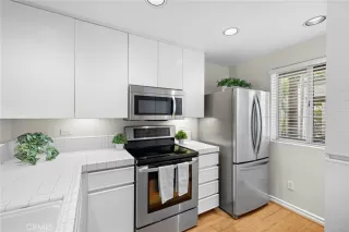 Photo #6: OC25218216 Listing 