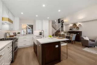 Photo #5: OC25219267 Listing