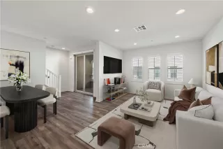 Photo #5: OC25220127 Listing