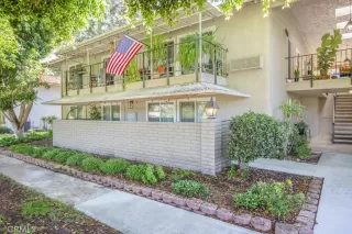 Photo #2: OC25220335 Listing