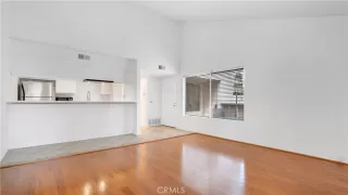 Photo #4: OC25220349 Listing