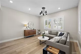 Photo #4: OC25220392 Listing 