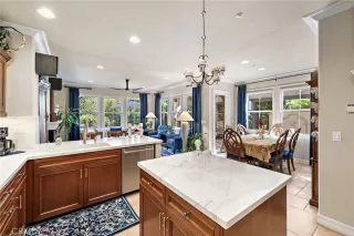 Photo #5: OC25220485 Listing