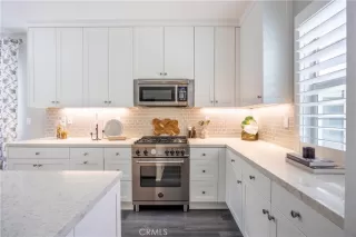 Photo #5: OC25221129 Listing