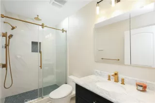 Photo #3: OC25221198 Listing 