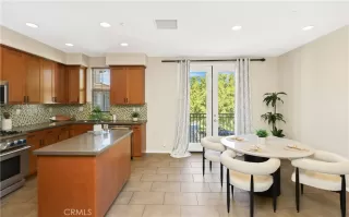 Photo #5: OC25221198 Listing 