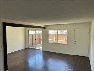 Photo #5: OC25221223 Listing 