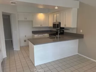 Photo #4: OC25221544 Listing 