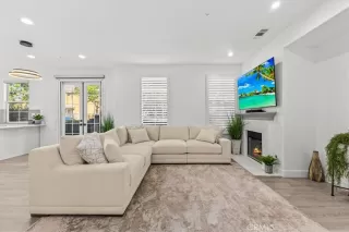 Photo #4: OC25221870 Listing 