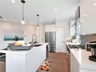 Photo #3: OC25222502 Listing