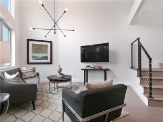 Photo #5: OC25222520 Listing 