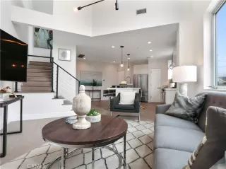 Photo #6: OC25222520 Listing 