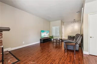 Photo #2: OC25222522 Listing