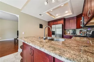 Photo #4: OC25222522 Listing