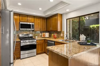 Photo #3: OC25222636 Listing