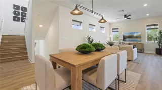 Photo #5: OC25222924 Listing