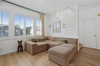 Photo #5: OC25223672 Listing 