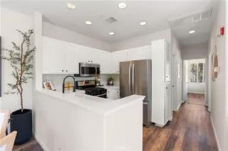 Photo #2: OC25223754 Listing