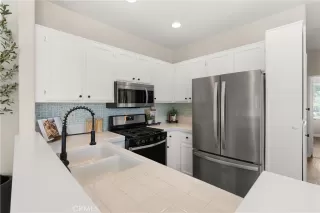 Photo #4: OC25223754 Listing