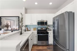 Photo #5: OC25223754 Listing