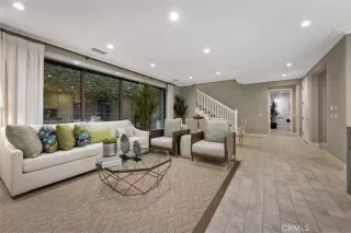 Photo #4: OC25223962 Listing