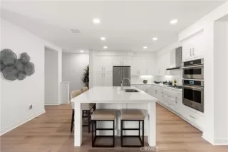 Photo #5: OC25224049 Listing 