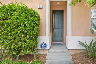 Photo #2: OC25224104 Listing 