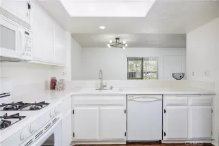 Photo #3: OC25224700 Listing 