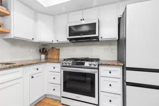 Photo #3: OC25225057 Listing 