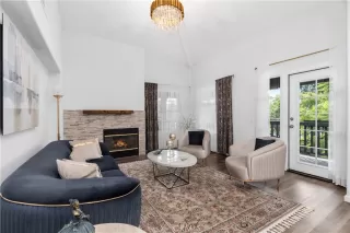 More Details about MLS # OC25225242 : 102 VIA CONTENTO