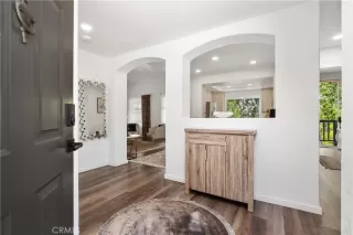 Photo #4: OC25225242 Listing 