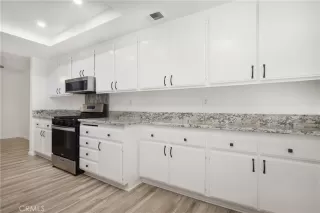 Photo #6: OC25225360 Listing 