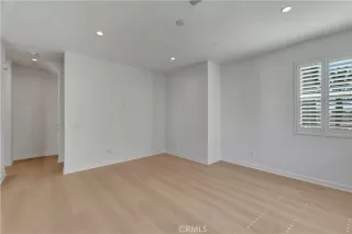 Photo #6: OC25225392 Listing 