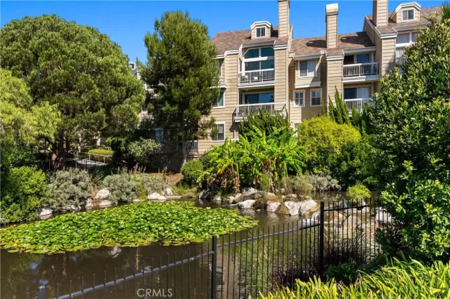 MLS: OC25225484 Condo For Sale