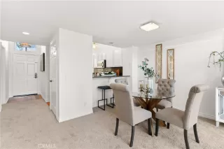 Photo #5: OC25225484 Listing