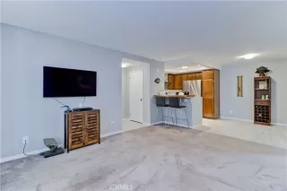 Photo #6: OC25225669 Listing 