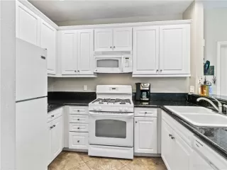 Photo #5: OC25225787 Listing 